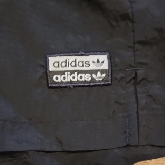 Adidas Black Women's Shorts Size small - Picture 4 of 4